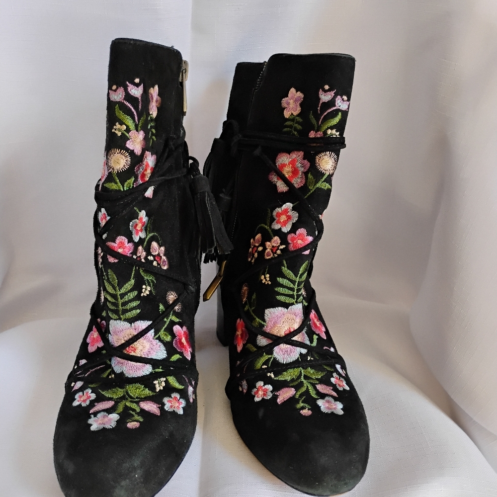 Sam Edelman Black Floral Embroidered Ankle Boots with Rounded Toe